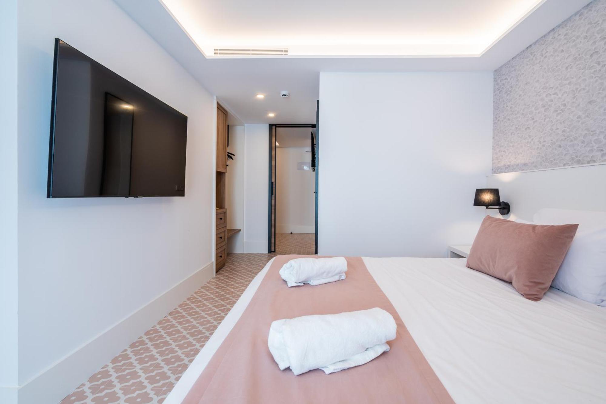 Neptuno Hotel&SPA 4 Sup Calella Habitación foto
