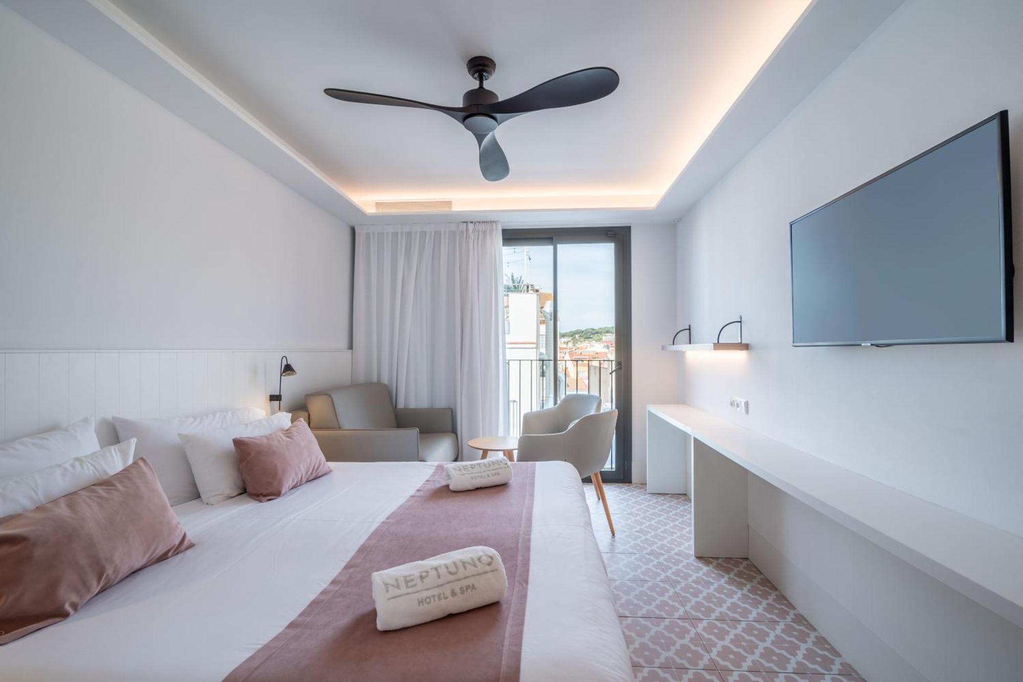Neptuno Hotel&SPA 4 Sup Calella Exterior foto